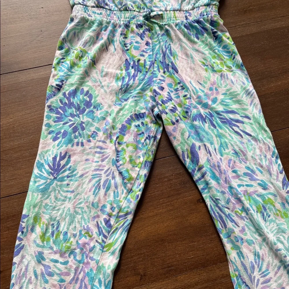 Size L (8-10) Lilly Pulitzer Girls Sleeveless Vala Jumpsuit Shell Of A Party